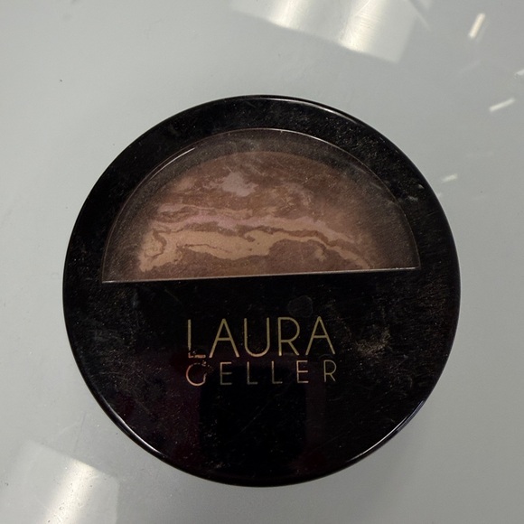 Laura Geller baked brighten bronzer fair - Picture 2 of 3